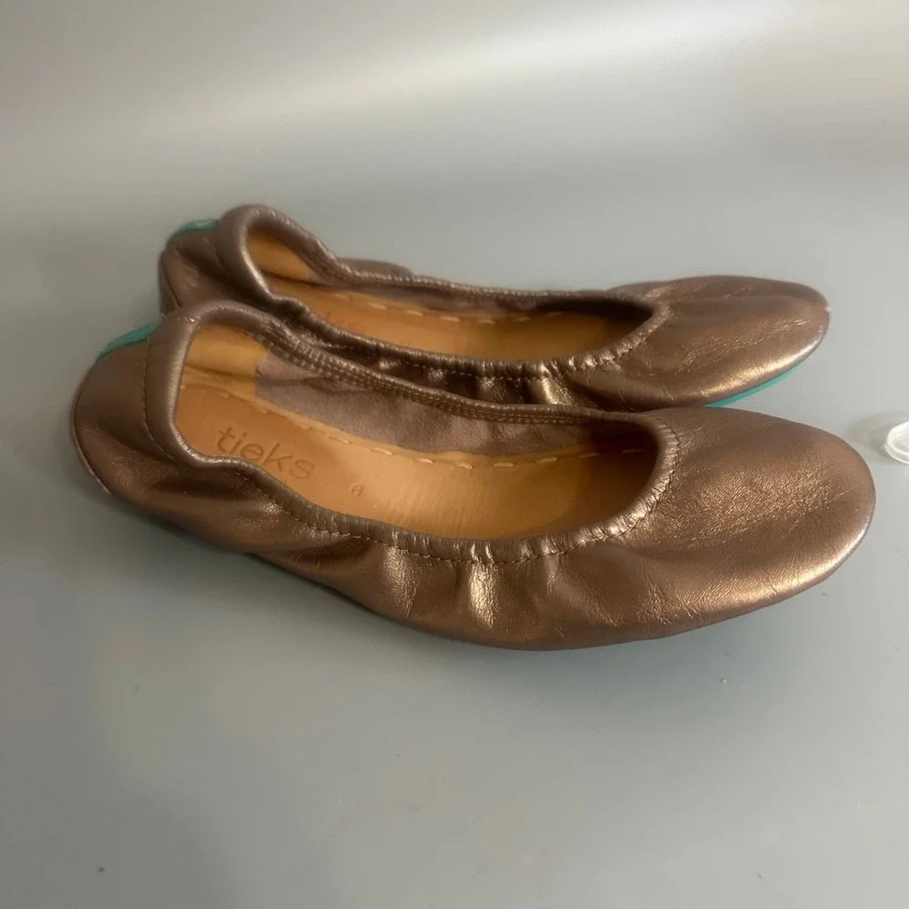 Tieks by Gavrieli Metallic Rose Gold Leather Ballet Flats Teal Sole Size 6